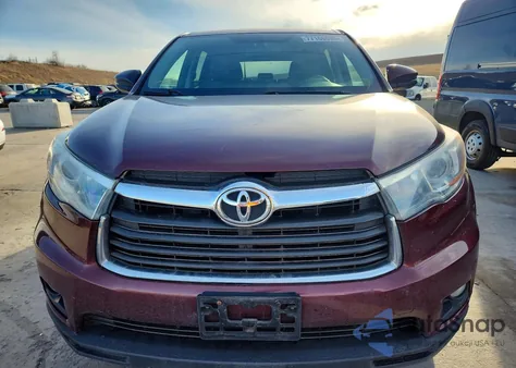 2015 Toyota Highlander Le z USA, uszkodzony, nr VIN 5TDBKRFHXFS105705